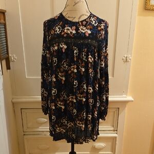 Timing Black Botanical Print Mini Dress With Lace Inserts Sz S